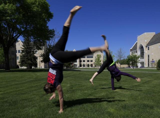 newulmgirls@stthomas